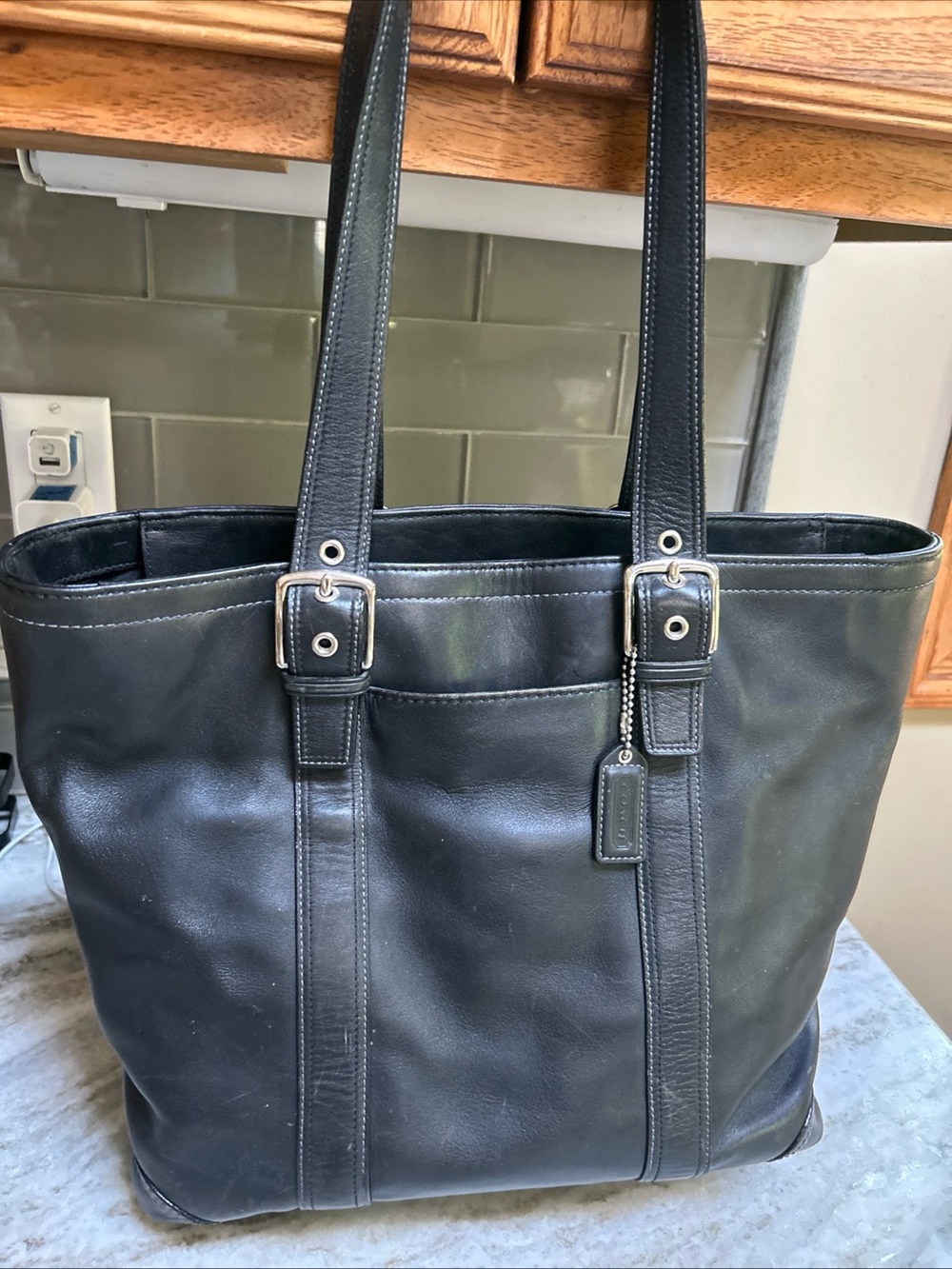 Coach Vintage Hampton L Black  Leather Tote Bag Vintage Y2K Boho Stylish Laptop
